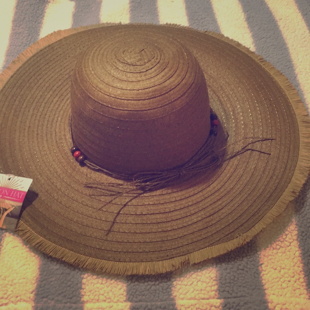 Beach hat!